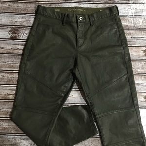 Banana Republic Green Coated Skinny Jeans 28 P